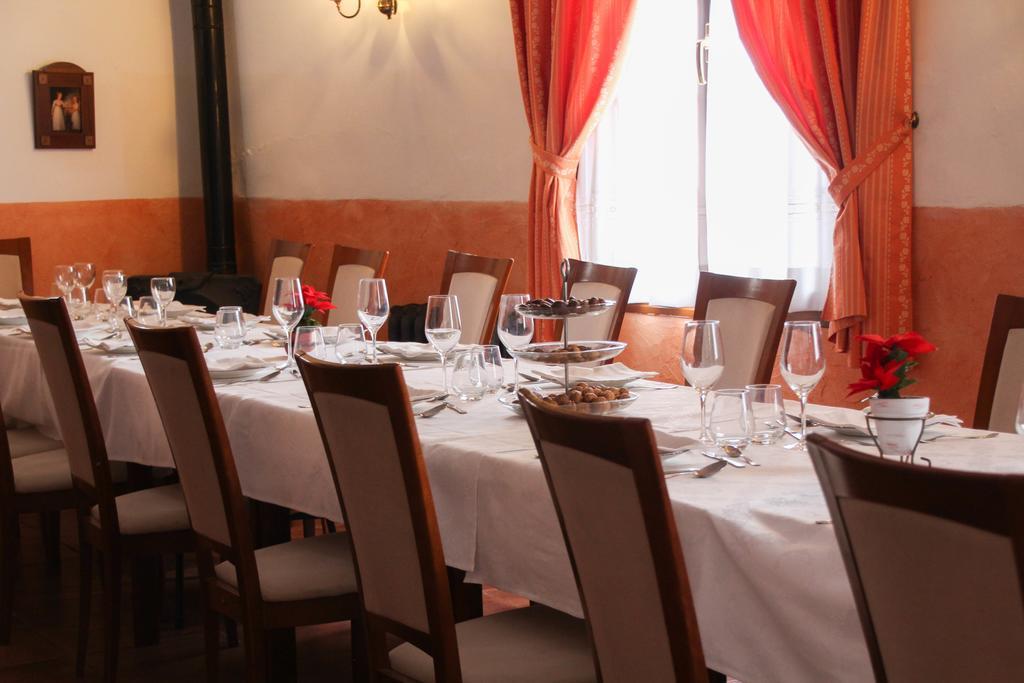La Casa Del Maestro Guest House Tardelcuende Екстериор снимка