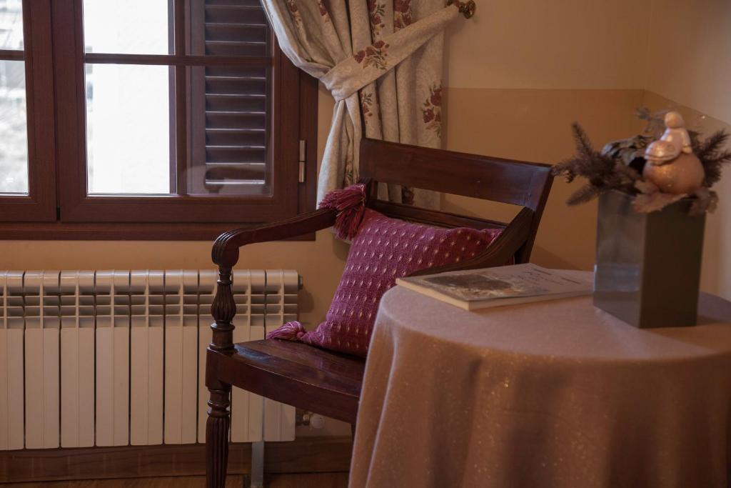 La Casa Del Maestro Guest House Tardelcuende Екстериор снимка